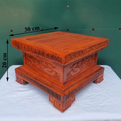 Ghế đôn gỗ vuông chạm khắc hoa sen cùng đôi chim hạc bằng gỗ hương 30x30 cm cao 20 cm 1
