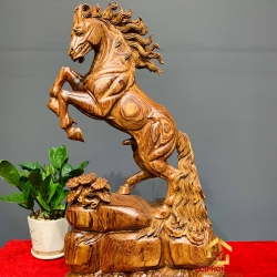 Tượng ngựa gỗ phong thủy tài lộc bằng gỗ cẩm kích thước 54x33x15 cm 3